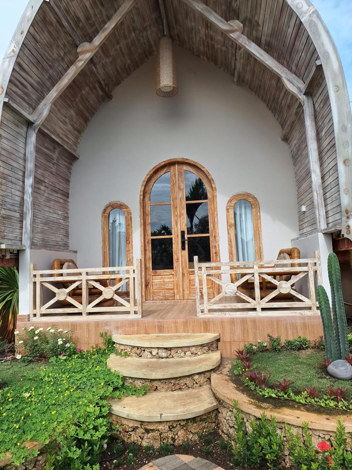 Grand Daghan Cottage Batununggul Екстериор снимка